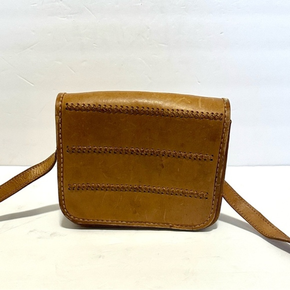 Ing’e sport Elegant Tan Leather Crossbody Bag